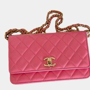 Chanel Trendy CC Wallet on Chain – Pink Lambskin – Gold Hardware – Full Set